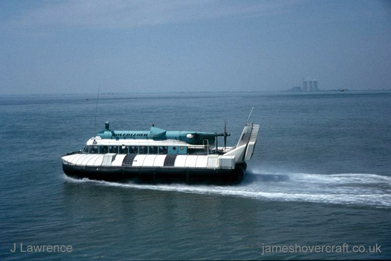 The SRN6 with Hoverlloyd - Leaving Ramsgate (Pat Lawrence).